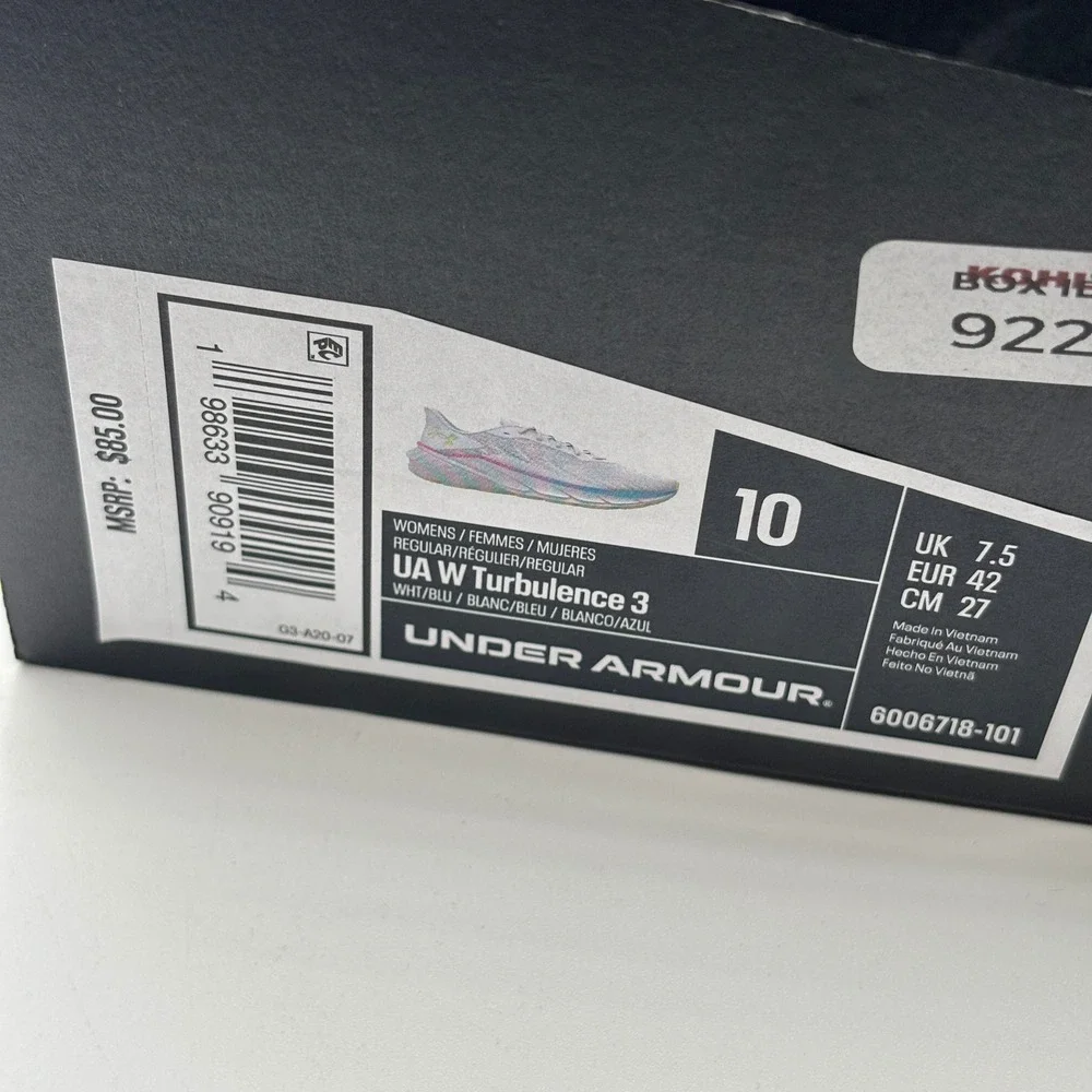 Under Armour pattern white